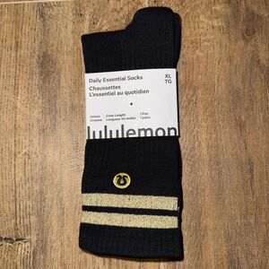 Lululemon Daily Essential Socks